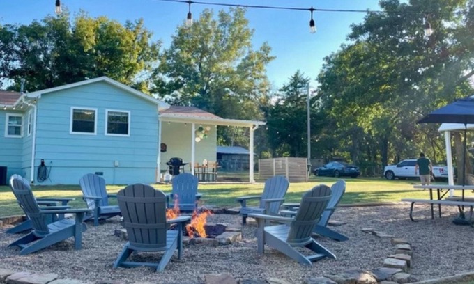 Porum House | Newly Renovated Lake Retreat - Steps to Water & Boat Ramp
