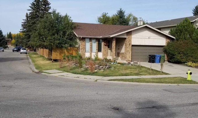 Southwest Calgary House | Modern Bungalow with Pool, Spa & Family-Friendly Amenities