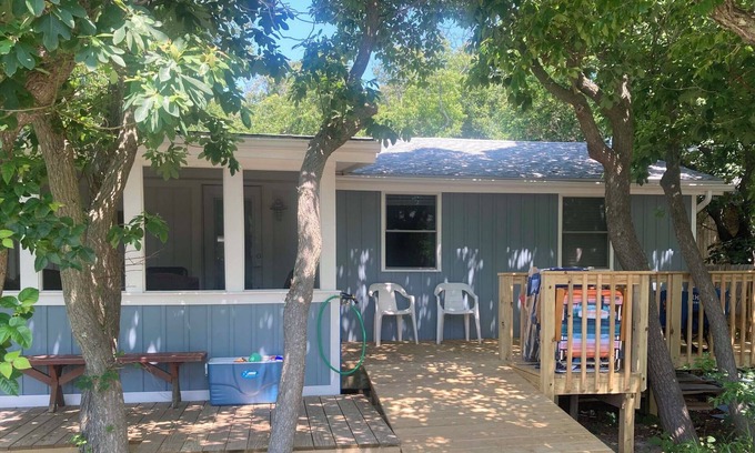 Davis Park House | Renovated Beach House with Pool & Oceanfront Views