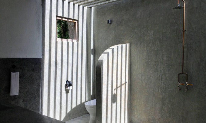 Dickwella House | Renovated Colonial House Steps from Hiriketiya Beach