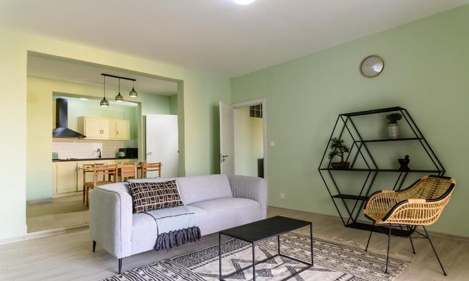 Antananarivo Avaradrano Apartment | Cozy 4-Star Apartment: Guest Rated 10/10, Family-Friendly Stay