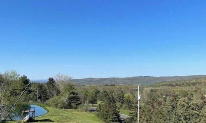 Newfield House | Pet-Friendly Guesthouse with Breathtaking Views - 10/10 Rated