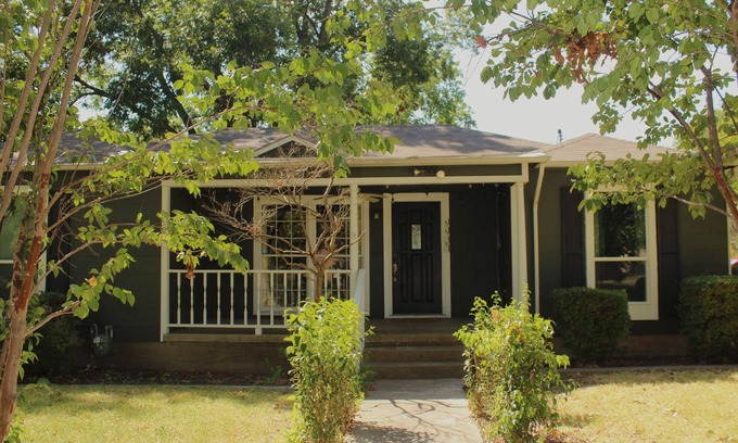 Temple House | Historic Gem Near Scott & White - Family-Friendly Amenities