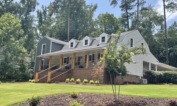 National Hills House | Renovated Retreat Featured in Golf Digest with Spa & Hot Tub