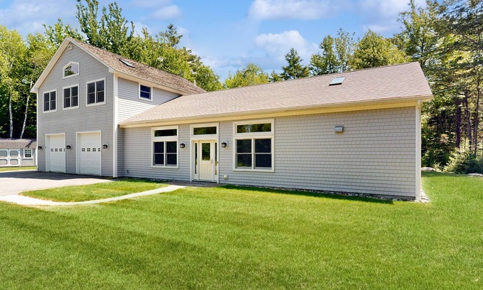 Bar Harbor House | Renovated Home with Ocean Views & Pool Near Downtown Acadia