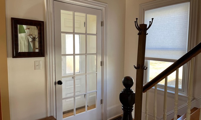 Damariscotta House | Renovated Home Near Downtown Damariscotta with Ocean Views