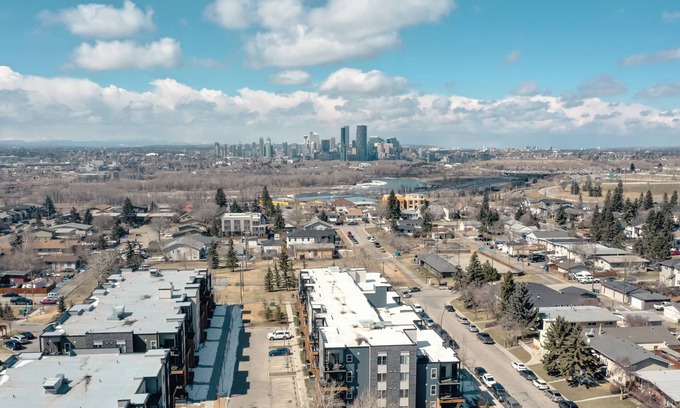 Radisson Heights - Albert Park House | Renovated Inner City 2BR Suite Near Downtown - Rated 10/10