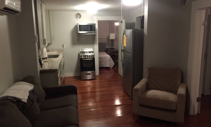Mobile Condo | Inviting Midtown Apartment with Kitchen & Breakfast Included