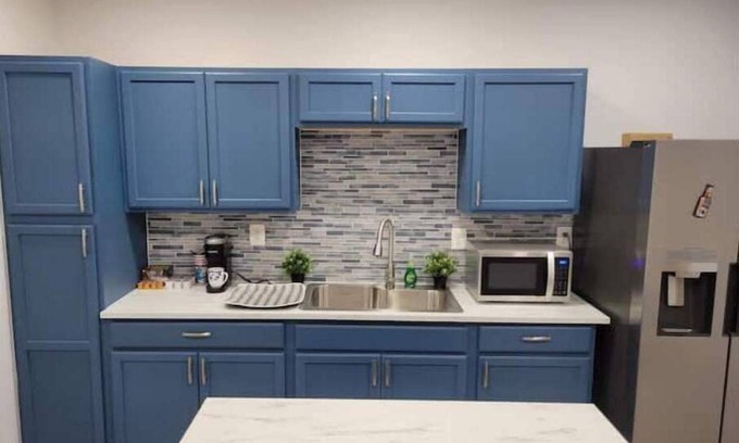 Manassas Apartment | Modern 2BD Apartment with Spa Access and Pet-Friendly Options