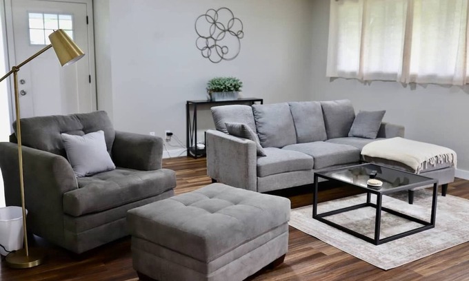 Hilo House | Newly Renovated 3bd/2ba Oasis in Hilo with Ocean Views