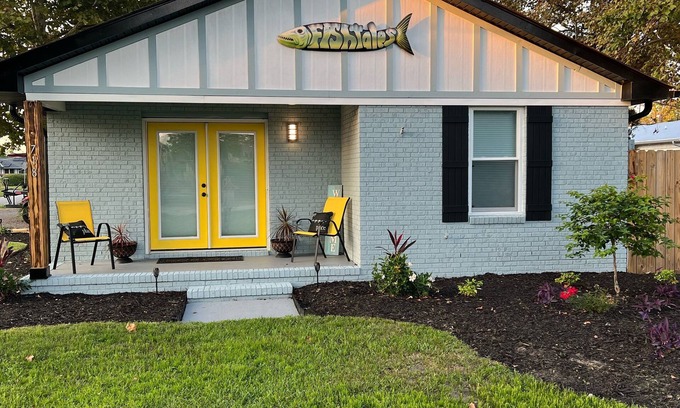 North Carolina Coast House | Renovated Beach House on Carolina Beach with Pet-Friendly Perks