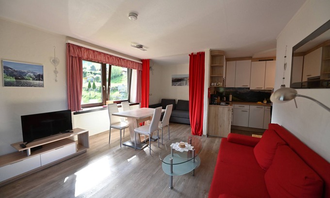 Kaprun Apartment | Renovated Retreat with Spectacular Views & Skiing Access