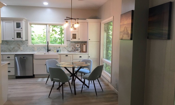 Athens House | Newly Renovated Wooded Oasis Near OU's Campus in Athens