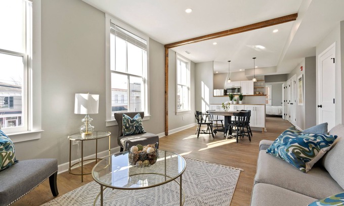 Chestertown Apartment | Modern Apartment in Chestertown with Kitchen & Breakfast