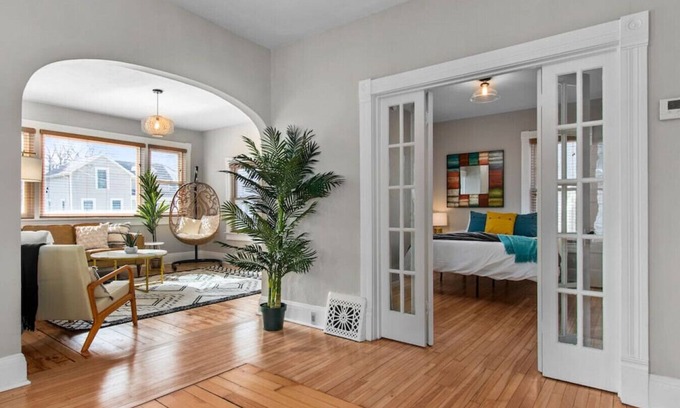 Appleton House | Modern 4BD Retreat: Steps from Downtown Appleton!