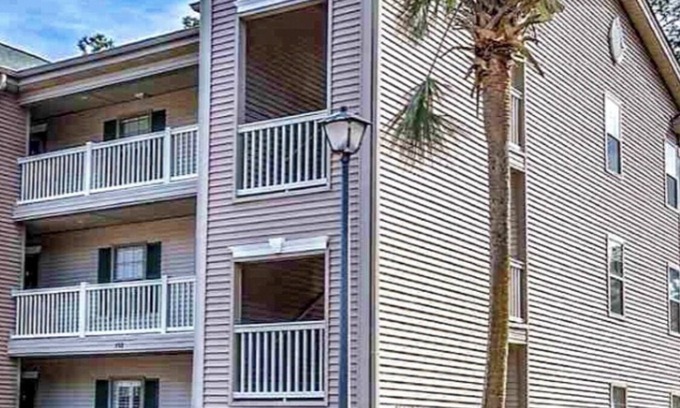 Pawleys Island Condo | Updated Retreat on True Blue Golf Course Near Beaches