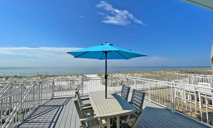 White Sands House | Beachfront Townhome: Fun Days and Vibrant Nights Await
