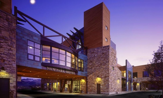 Kimball Junction Resort | Inviting Newpark Resort: Oceanfront Getaway with Hot Tub