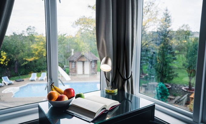 Brampton Bed & Breakfast | Discover Newton Villa: Family-Friendly Stay with Breakfast