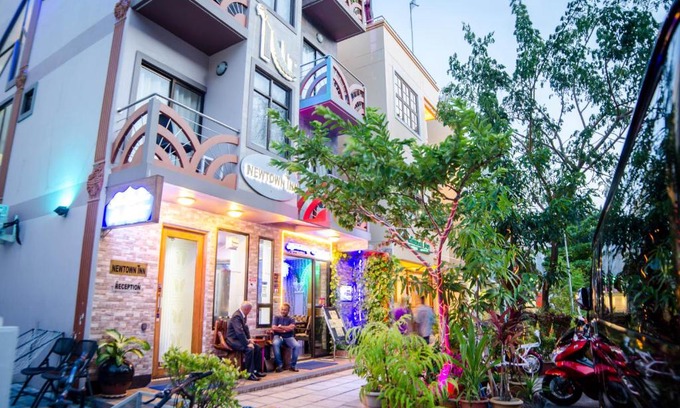 Hulhumale House | Cozy Newtown Inn with Ocean View and Family-Friendly Amenities