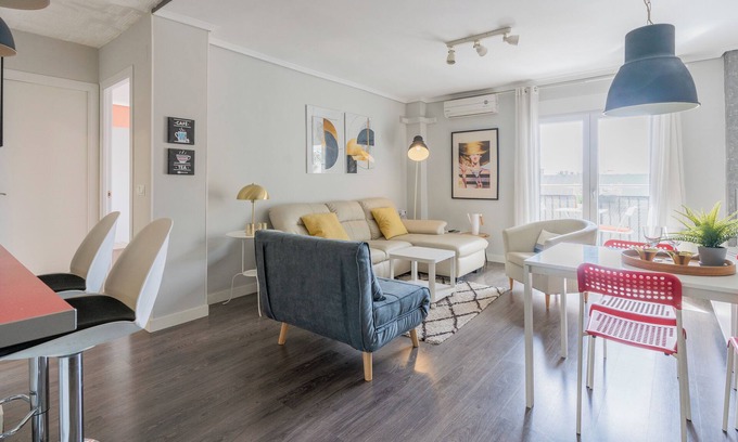 Camins al Grau Apartment | Oceanfront Getaway near Historic Center & Oceanographic
