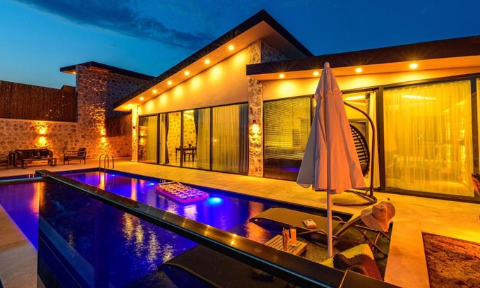 Faralya Villa | Relax in Nez: 1 Bedroom with Jacuzzi in Kalkan Çayköy