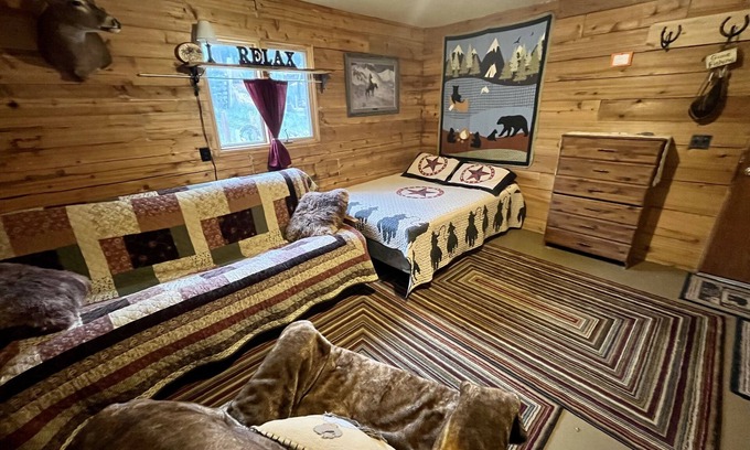 Wisdom Cabin | Pet-Friendly Nez Perce Stay & Play Cabins: Rated 9.8
