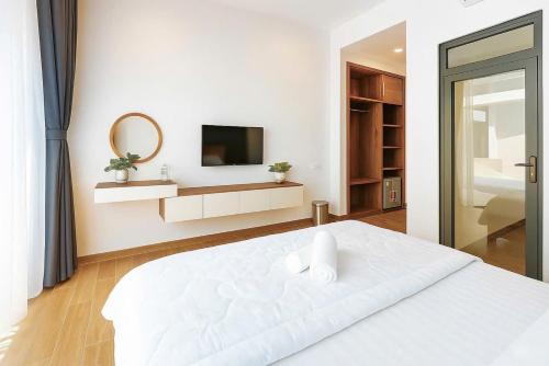 Thang Binh Hotel | Ngọc Hoa Hotel: Exceptional Stay with Oceanfront Amenities