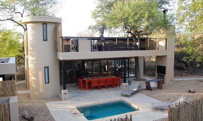 Buffelspruit House | Idyllic Ngalas Rest 101: Oceanfront Pool & Top-Rated Stay