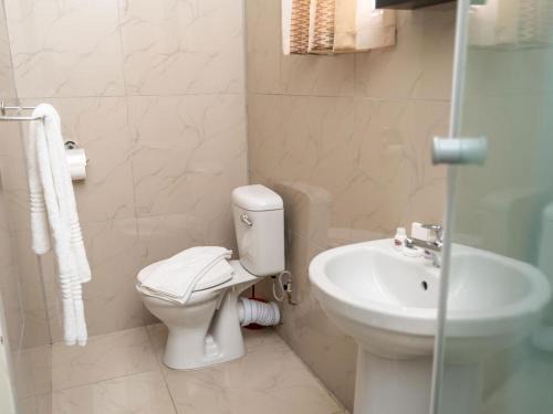 Klerksdorp Apartment | Ngwenya City Hotel