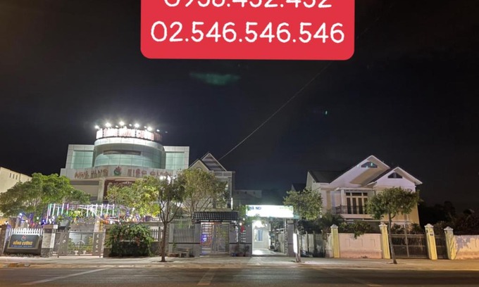 Long Hai Hotel | Oceanfront Getaway at Nhà Nghĩ Hải Yến with Breakfast