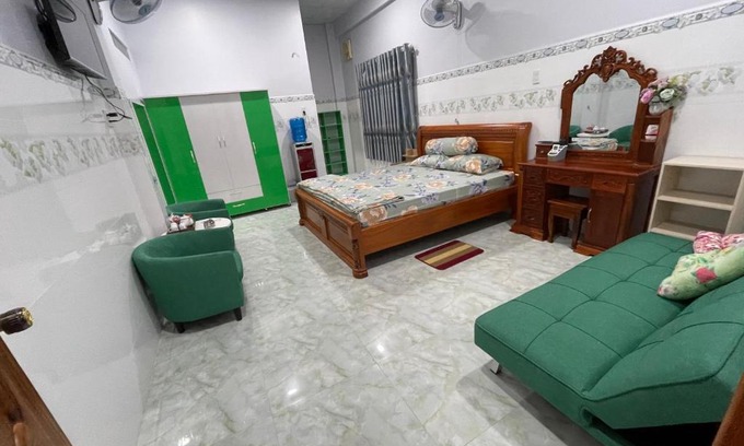 Ha Tien Bed & Breakfast | Budget-Friendly Retreat at Nhà Nghỉ Liên Hòa - 9/10 Rated