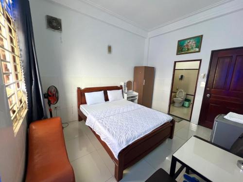 Thu Dau Mot Hotel | Cozy Child-Friendly Retreat at Nhà Nghỉ Nam Phương