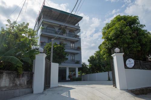 Van Chan Hotel | Budget-Friendly Stay at Nhà Nghỉ Ngọc Anh with Breakfast