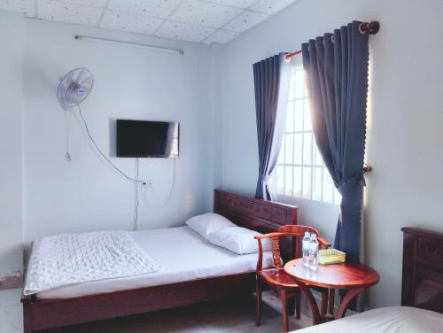 Rach Gia Hotel | Comfortable Stay at Nhà nghỉ Thành Lợi - Pet Friendly Retreat