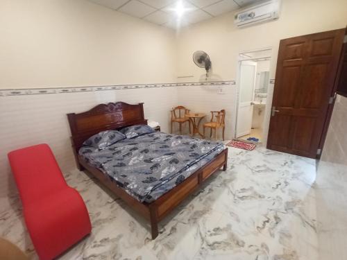 Ben Cat Hotel | Budget-Friendly Stay at Nhà Nghỉ Tuyết Minh for Families