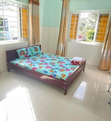 Long Dien House | Budget-Friendly Stay at Nhà nghỉ Vân Châu-Cát Tường
