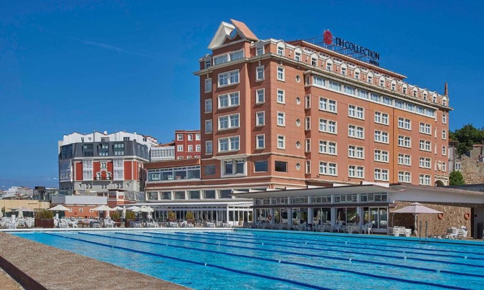 La Coruna Old Town Hotel | Elegant NH Collection A Coruña Finisterre with Ocean Views