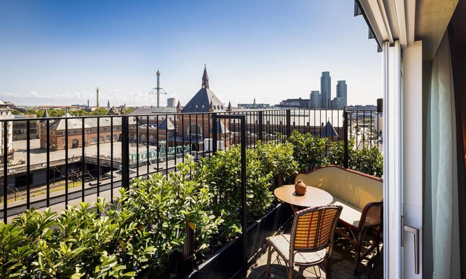 København V Hotel | Grand Joanne: Eco-Friendly Escape with Spa & Top Reviews