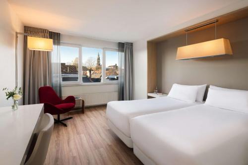 Groningen Hotel | Pet-Friendly NH Groningen Hotel with Pool & Great Ratings