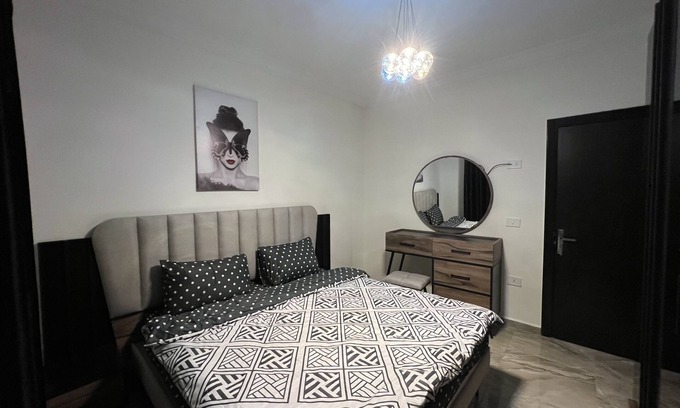 Zefta Apartment | Pet-Friendly NH Guest House Zefta with Breakfast Included