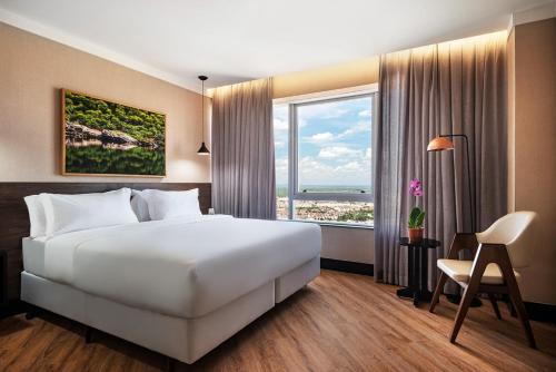 Santana Hotel | Discover NH Hotel Feira de Santana: 4-Star Oceanfront Escape