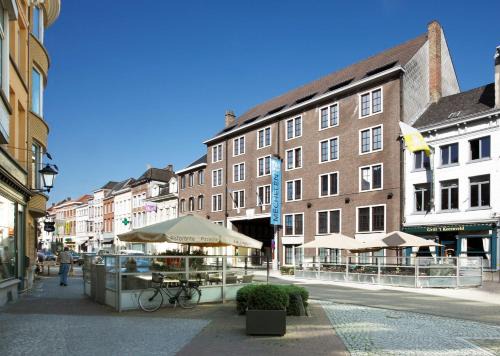 Mechelen Hotel | Pet-Friendly Stay at NH Mechelen with Pool & Breakfast