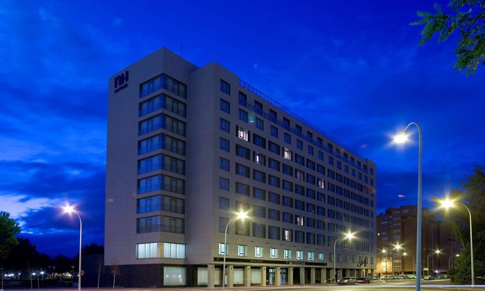 Valladolid Hotel | Experience NH Valladolid Bálago: 4-Star Comfort & Spa