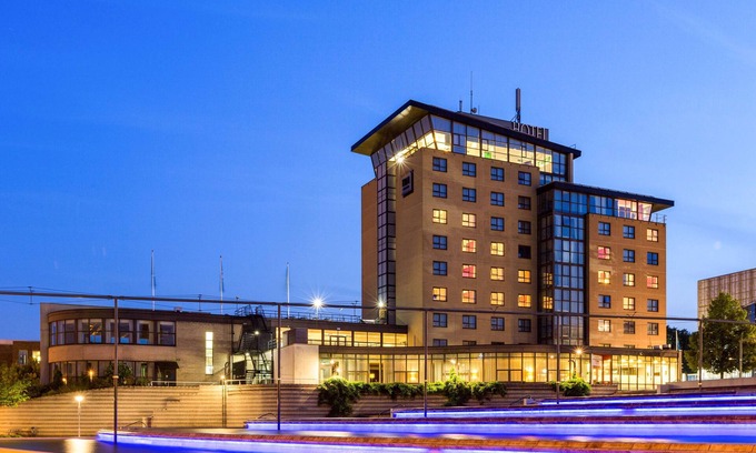 Zoetermeer Hotel | Ideal NH Zoetermeer: 4-Star Stay with Spa & Pool