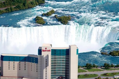 Fallsview Hotel | Experience Niagara Falls Marriott Fallsview Hotel & Spa