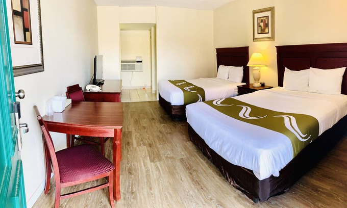 Fallsview Hotel | Budget-Friendly Stay at Niagara's Best Inn with Breakfast