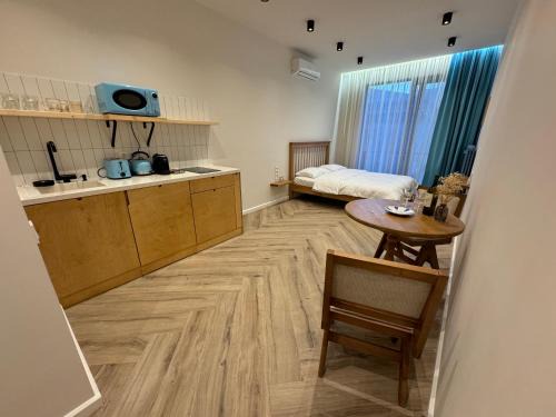 Old Boulevard Apartment | Niari Apartment 4 in old Batumi