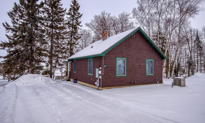 Rangeley Plantation Cabin | Experience Niboban Cabin 5 with Lake Views and Fire Pit