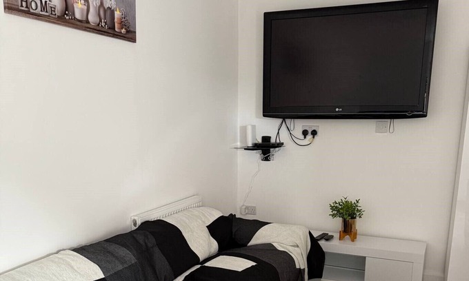 Bletchley Apartment | Nice 1-bedroom apartment in Milton Keynes